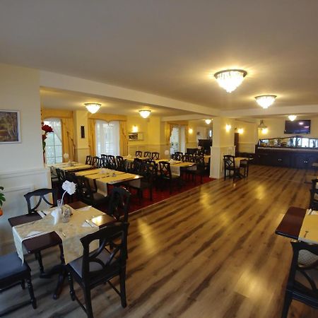 Hotel Mazurski Dworek Mikołajki Kültér fotó